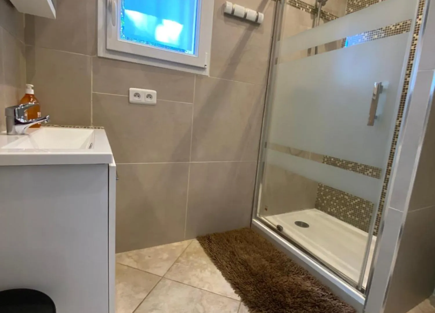 Dependance Individuelle Apartman Nans-les-Pins Franciaország