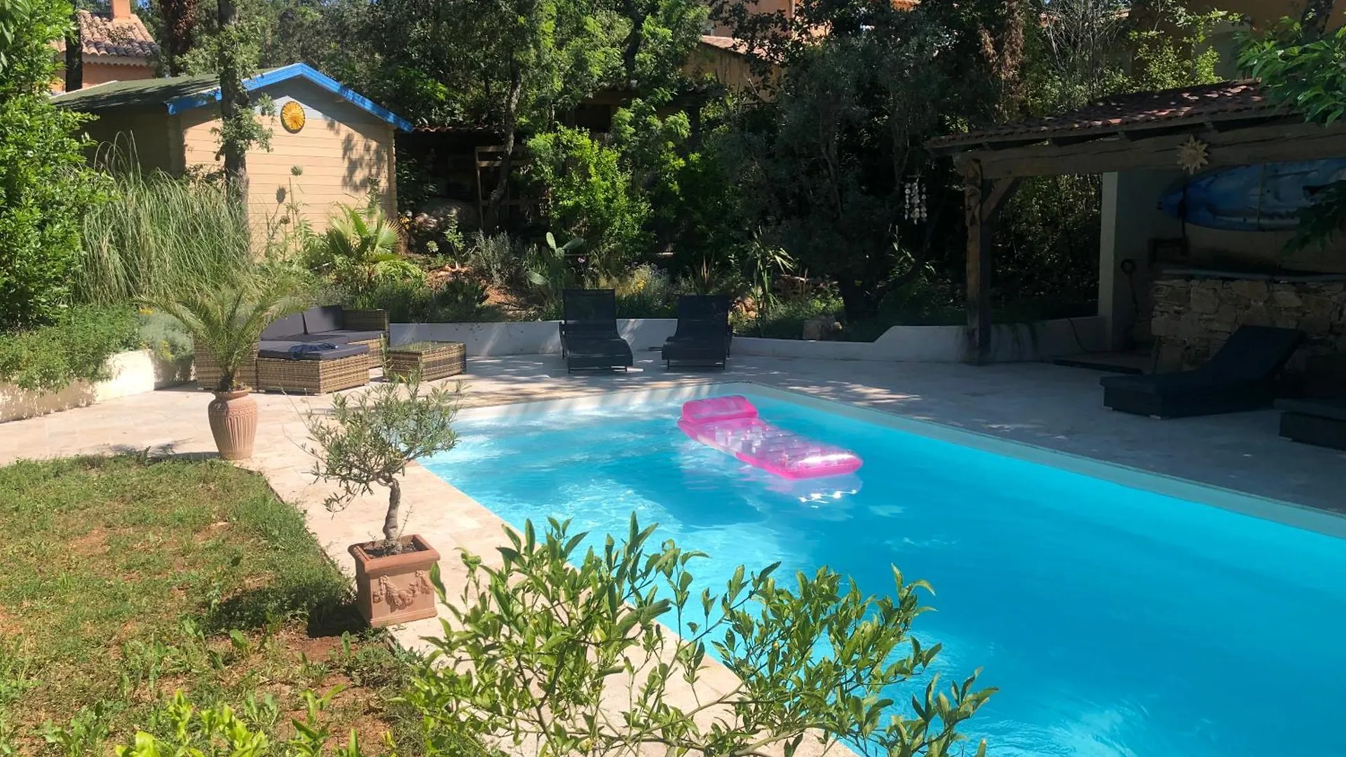 Dependance Individuelle Daire Nans-les-Pins Fransa