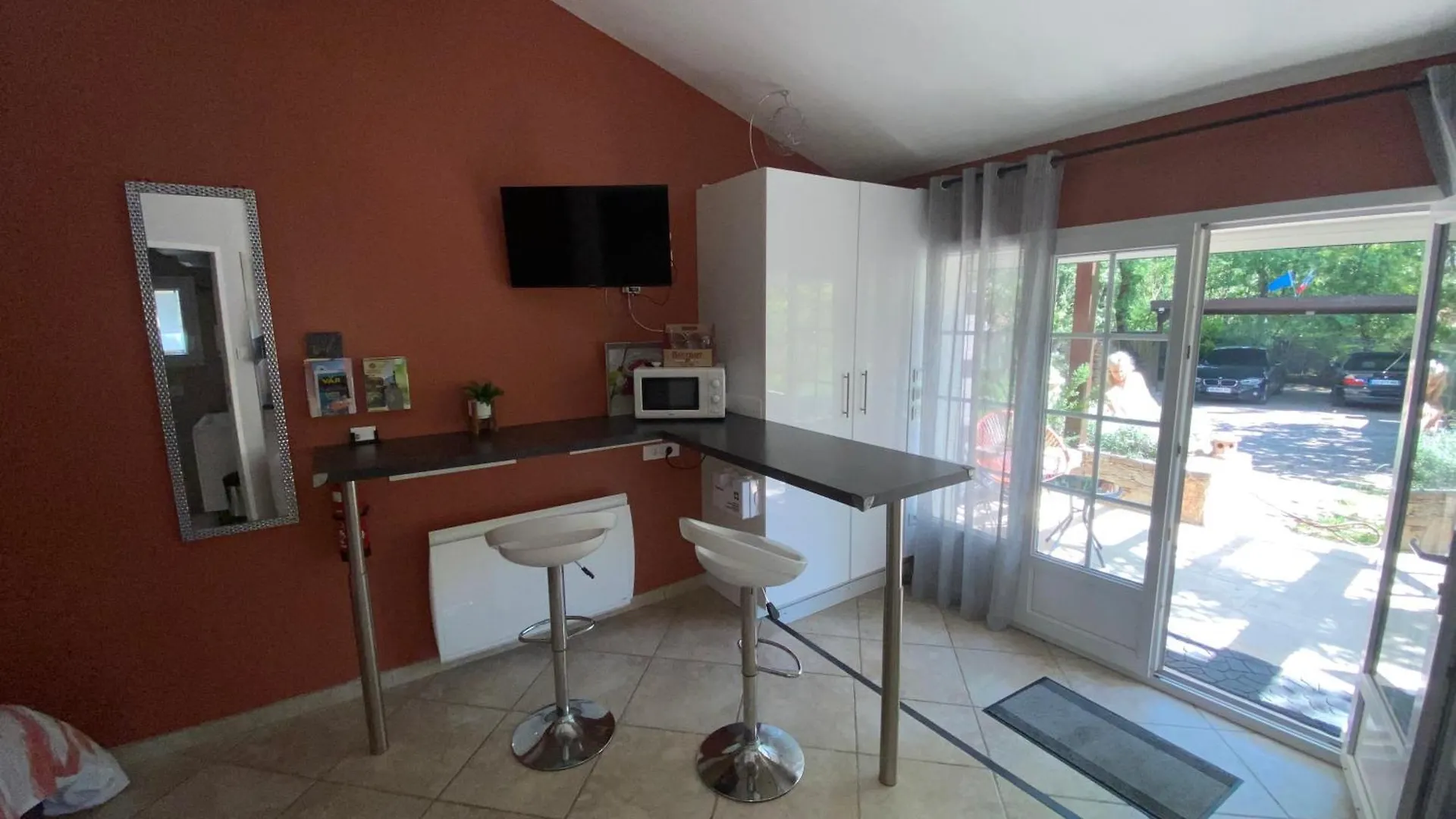Dependance Individuelle Apartment Nans-les-Pins