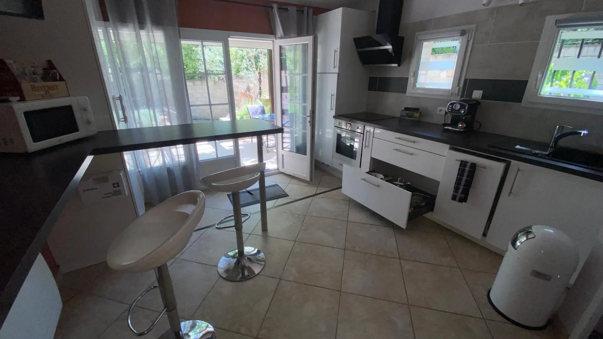 Dependance Individuelle Apartment Nans-les-Pins 0*,  France