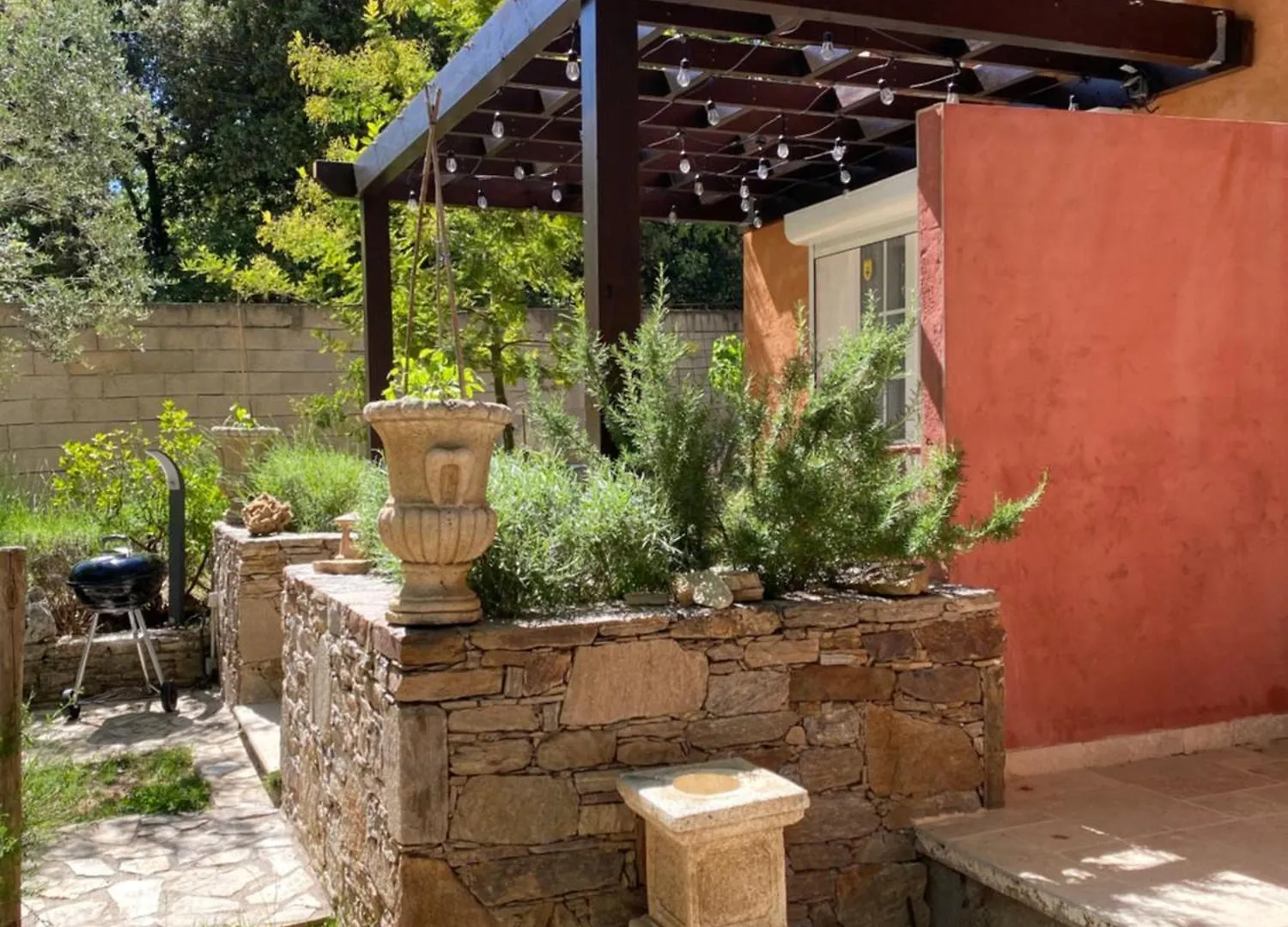 Dependance Individuelle Apartment Nans-les-Pins
